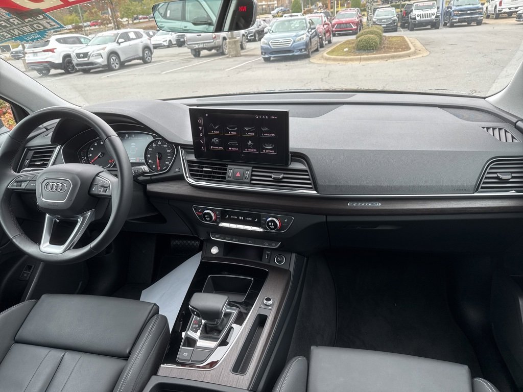 Used 2024 Audi Q5 2.0T Premium w/ Convenience Package image 26