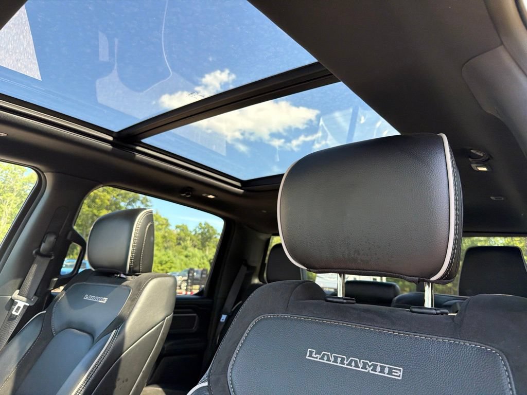 Used 2025 RAM 1500 Laramie w/ Sport Appearance Package AWD/4WD image 19