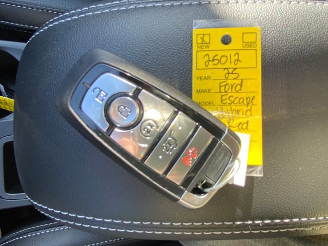 New 2025 Ford Escape SE w/ PHEV Premium Package image 38
