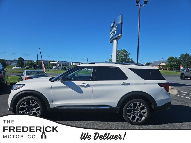 Used 2025 Ford Explorer Platinum w/ Ultimate Package AWD/4WD image 1