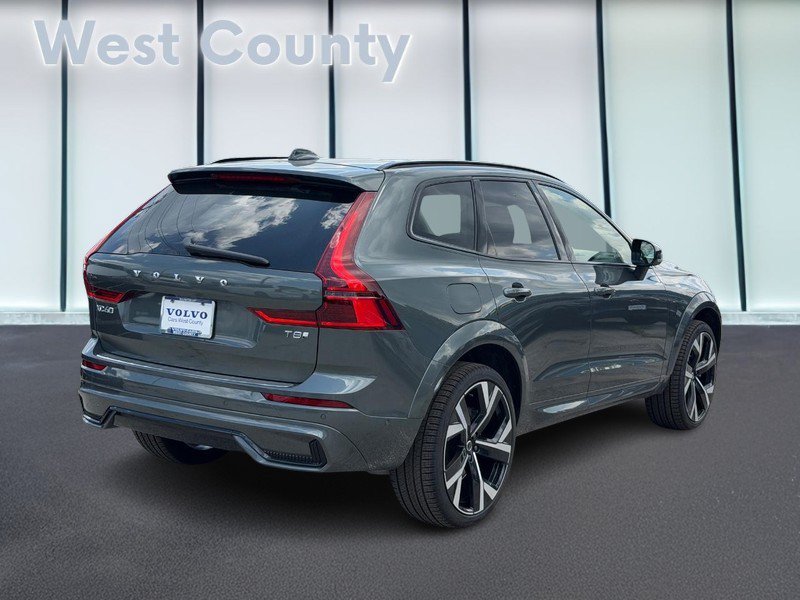 New 2026 Volvo XC60 T8 Ultra w/ Climate Package AWD/4WD image 3