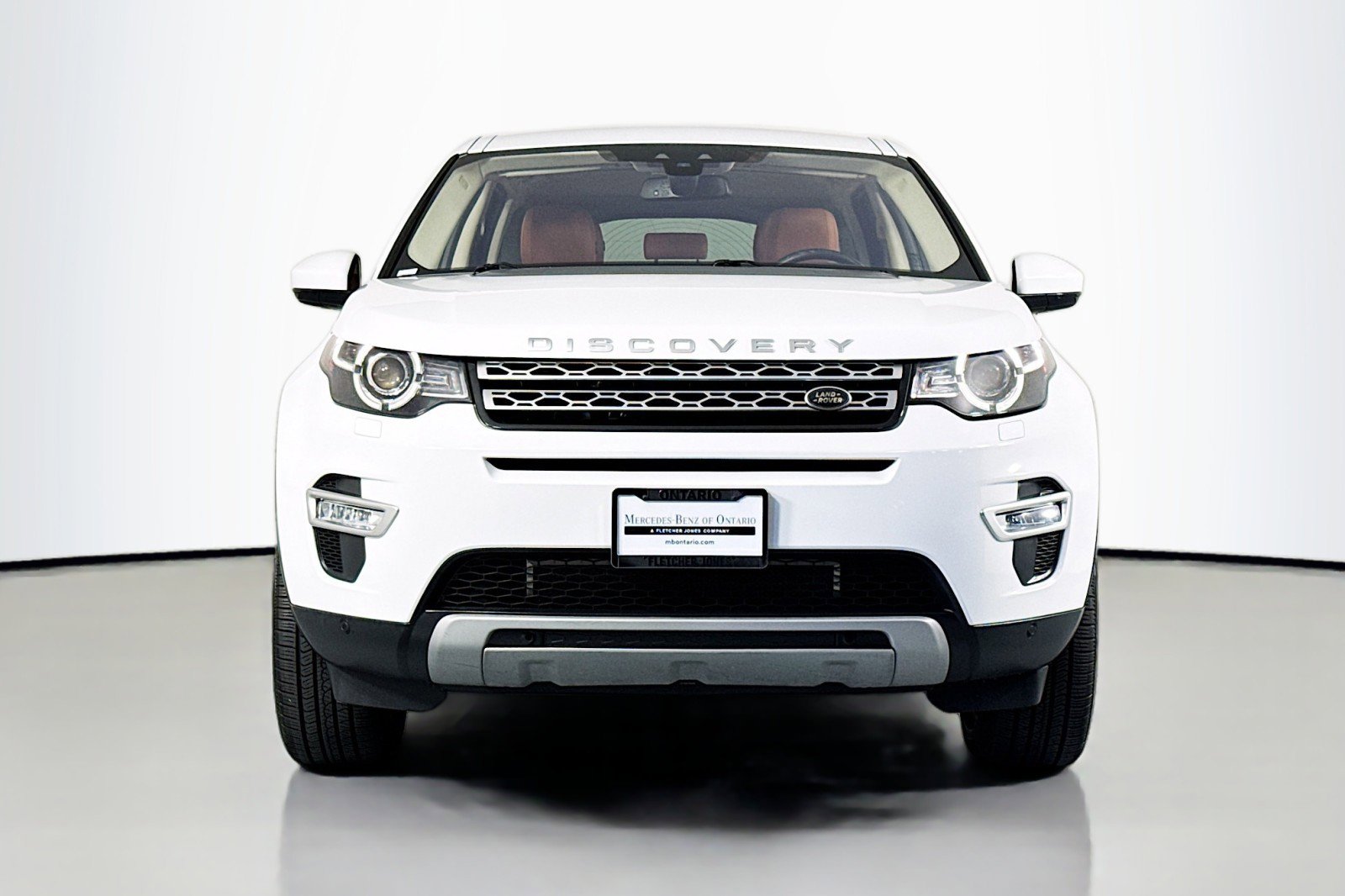 Used 2017 Land Rover Discovery Sport HSE Luxury image 3
