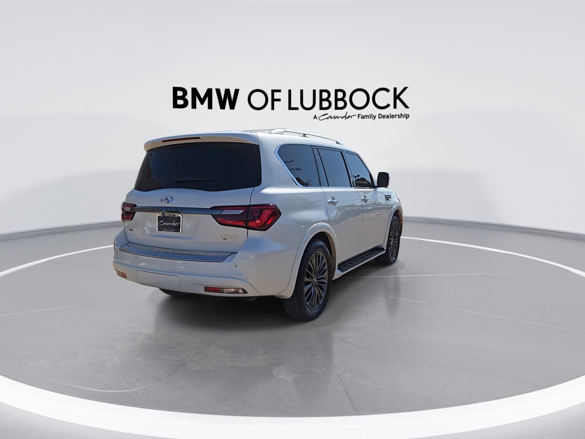 Used 2023 INFINITI QX80 Premium Select w/ Cargo Package AWD/4WD image 8