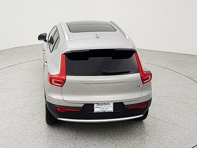 Certified 2023 Volvo XC40 B5 Plus w/ Protection Package Premier AWD/4WD image 32