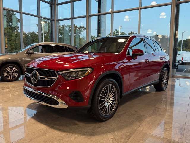 New 2026 Mercedes-Benz GLC 300 4MATIC image 3