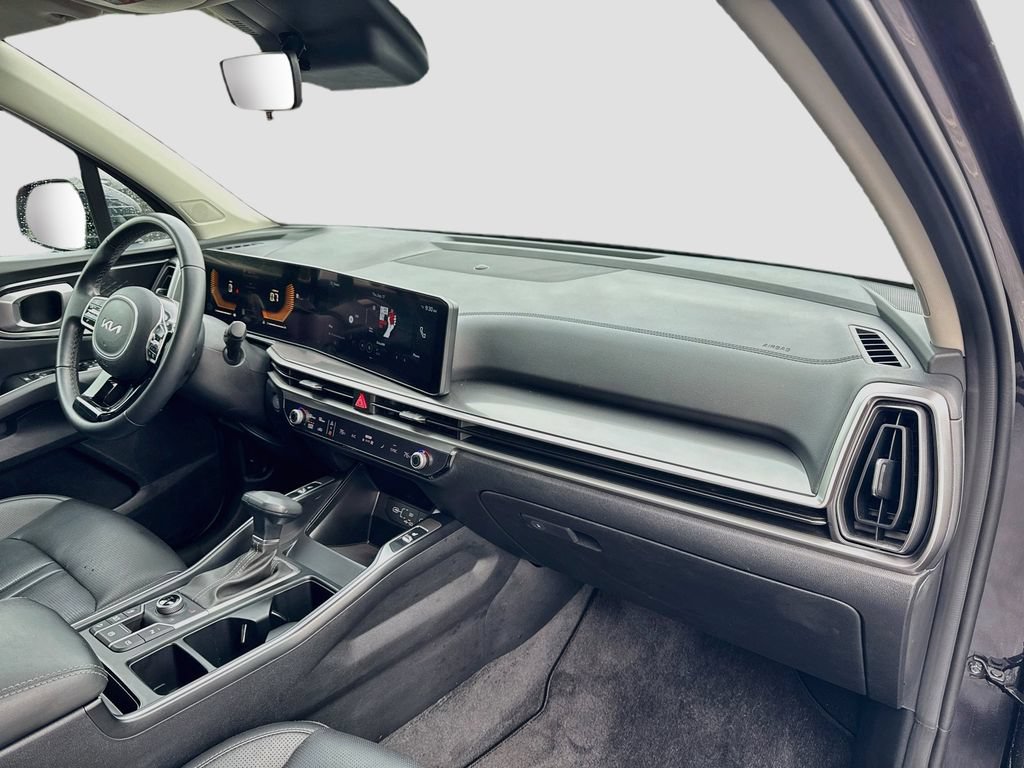 Certified 2025 Kia Sorento S AWD/4WD image 29