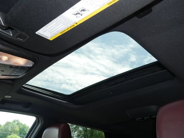Used 2024 Dodge Durango R/T AWD/4WD image 3