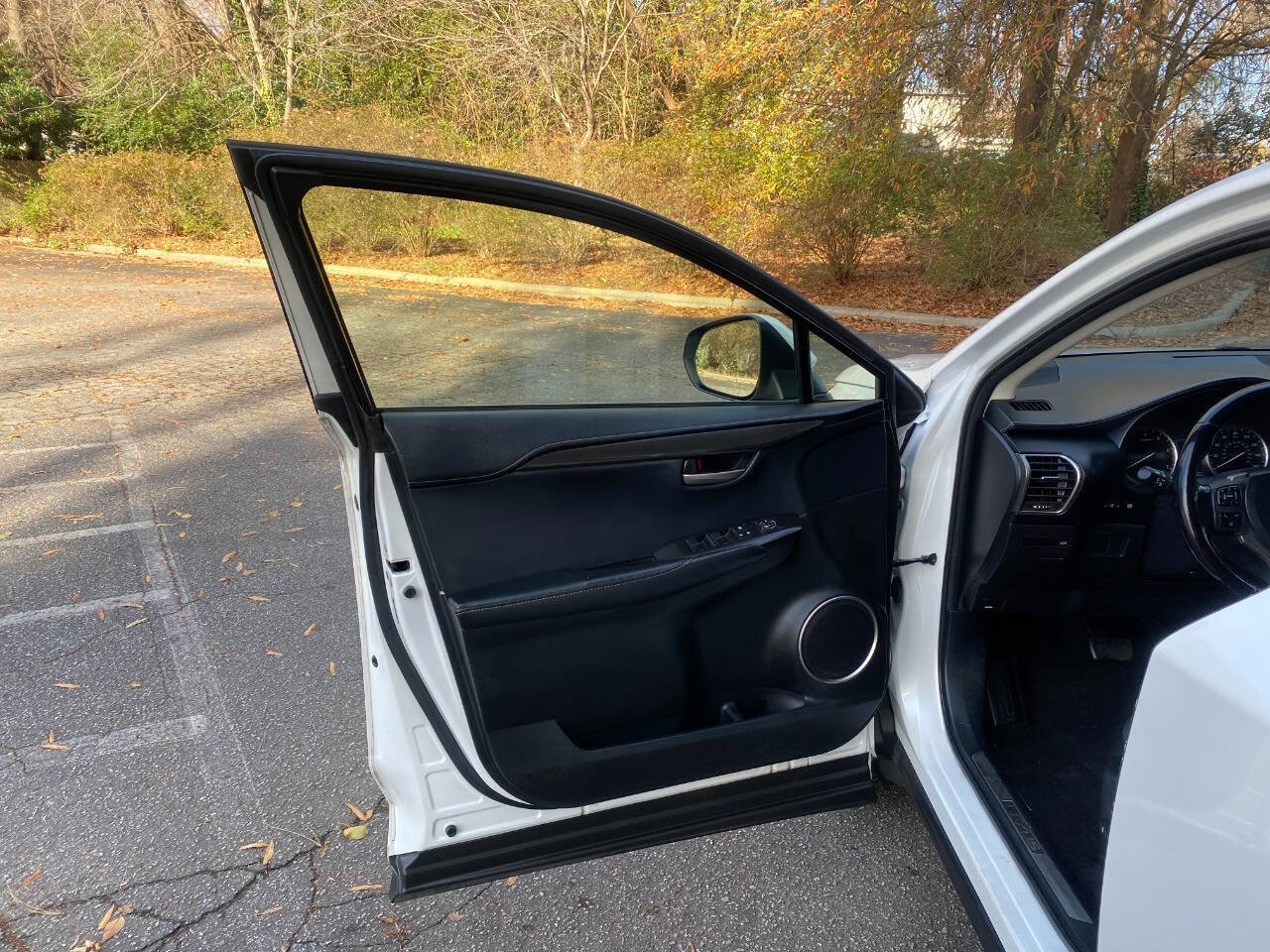 Used 2016 Lexus NX 200t FWD image 9