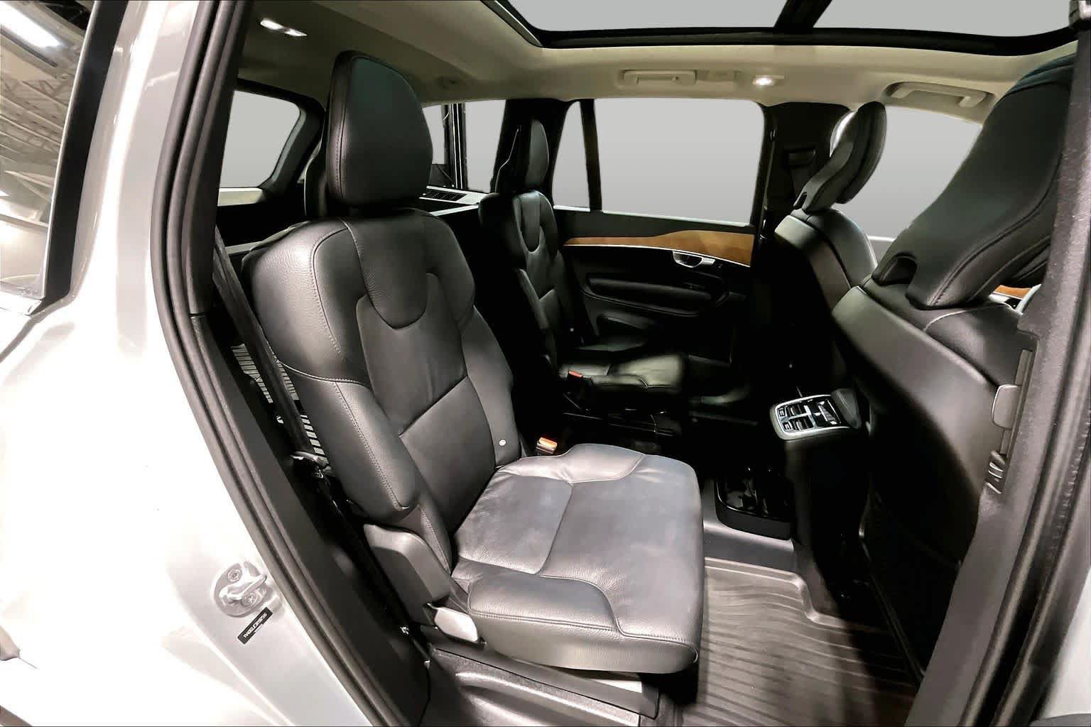 Certified 2024 Volvo XC90 B6 Plus w/ Protection Package Premier AWD/4WD image 19