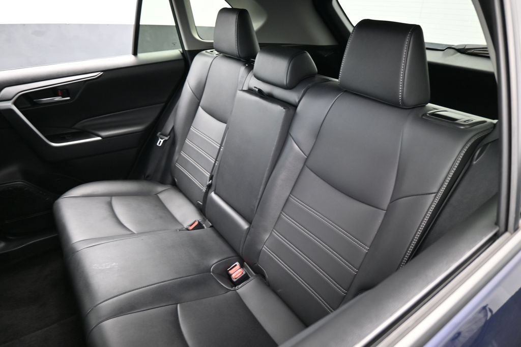 Used 2025 Toyota RAV4 XLE Premium FWD image 36