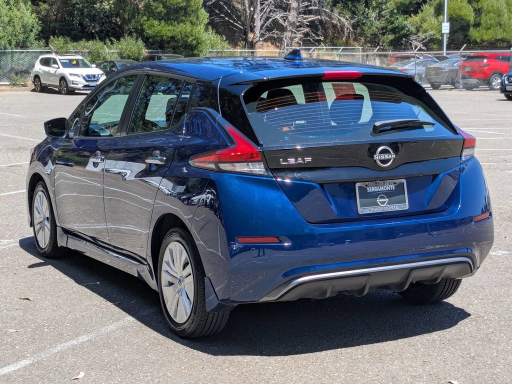 Used 2025 Nissan Leaf S FWD image 7