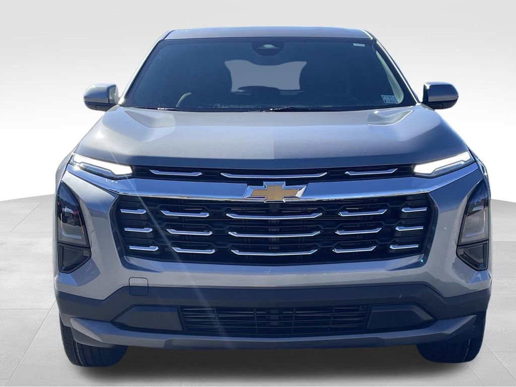 New 2026 Chevrolet Equinox LT w/ Convenience Package II FWD image 9