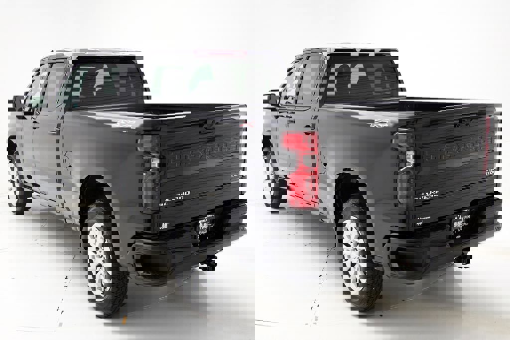 Used 2024 Chevrolet Silverado 1500 Custom AWD/4WD image 6