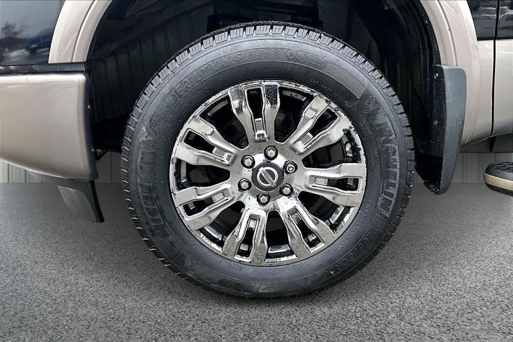 Used 2018 Nissan Titan Platinum Reserve AWD/4WD image 34