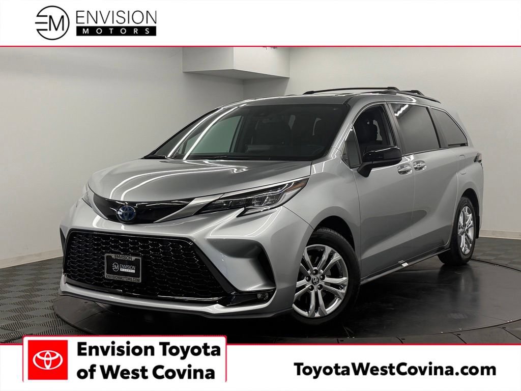 Certified 2023 Toyota Sienna XSE w/ XSE Plus Package AWD/4WD image 1