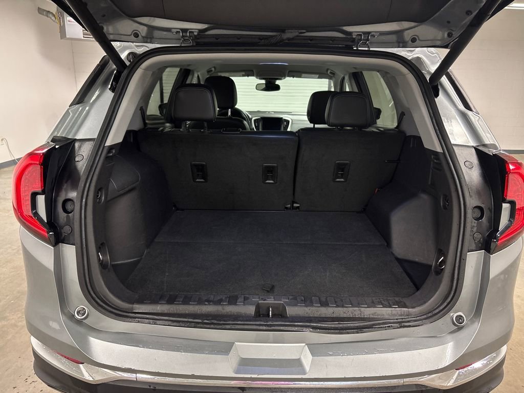 Certified 2024 GMC Terrain SLT image 19