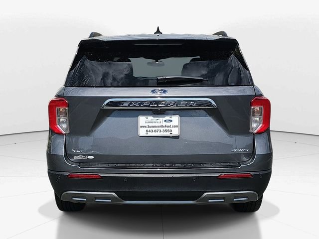 Used 2023 Ford Explorer XLT w/ Equipment Group 202A image 5