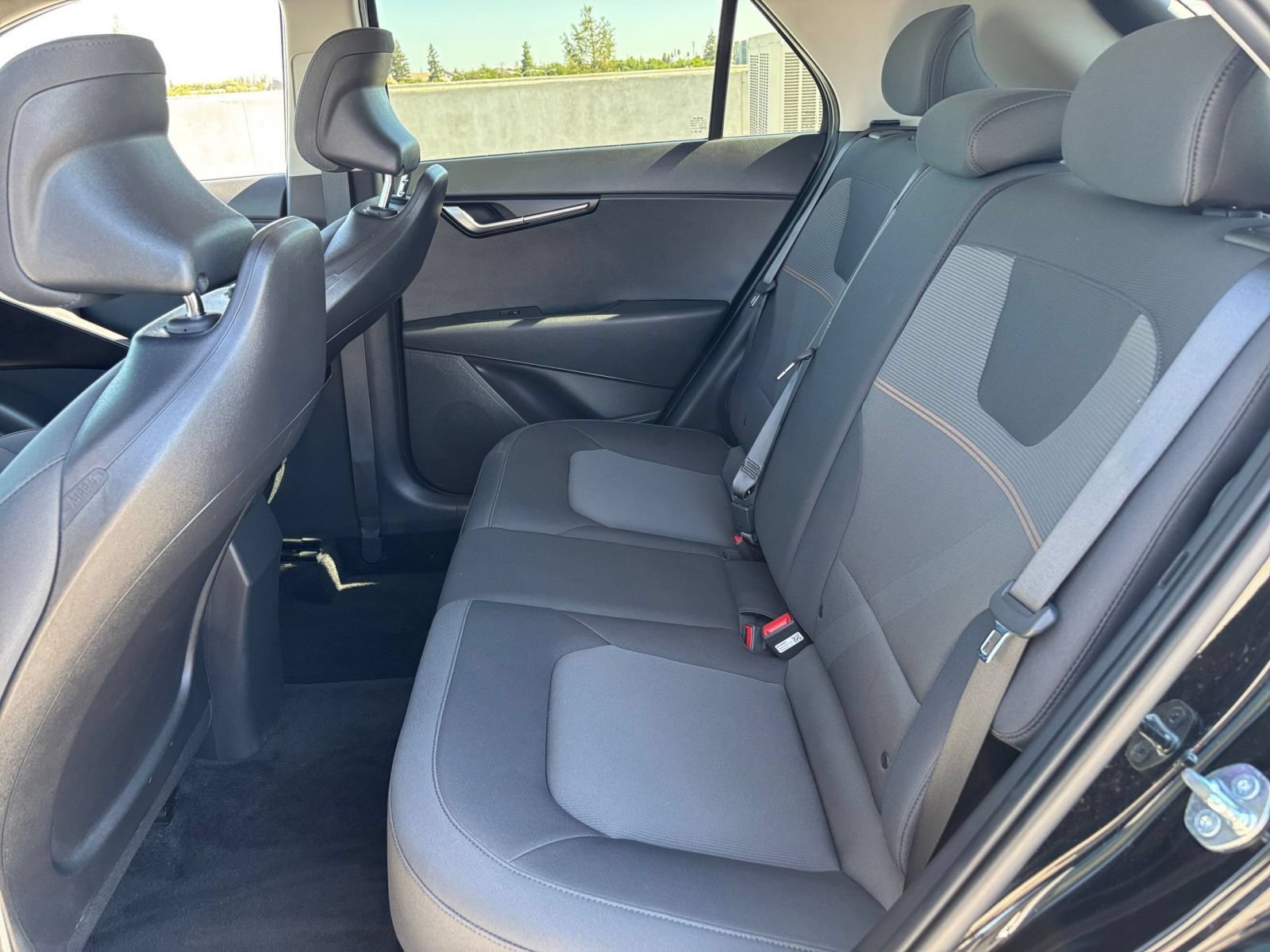 Used 2026 Kia Niro LX FWD image 23