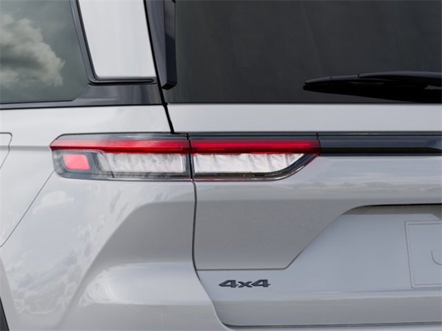 New 2025 Jeep Grand Cherokee Limited w/ Luxury Tech Group II image 9