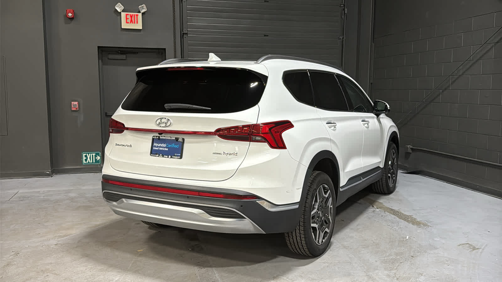 Used 2023 Hyundai Santa Fe SEL Premium w/ Cargo Package AWD/4WD image 4