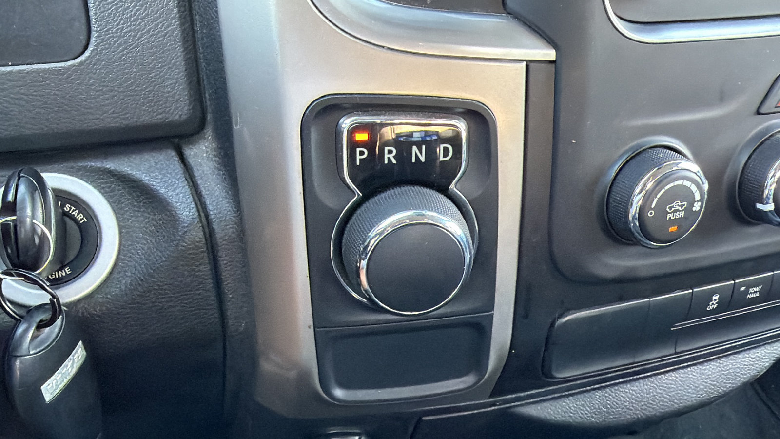 Used 2019 RAM 1500 Classic SLT RWD image 30
