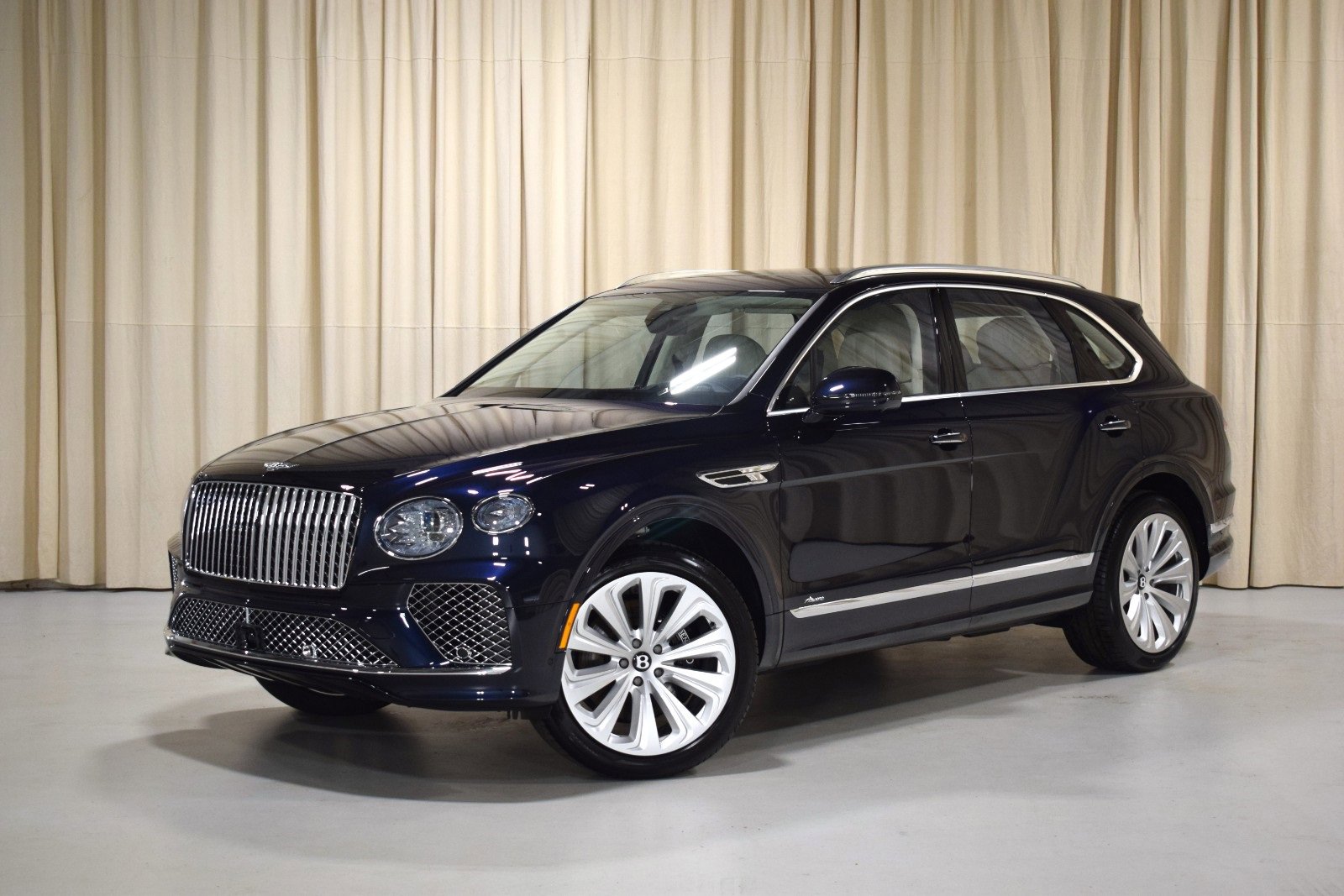 New 2025 Bentley Bentayga