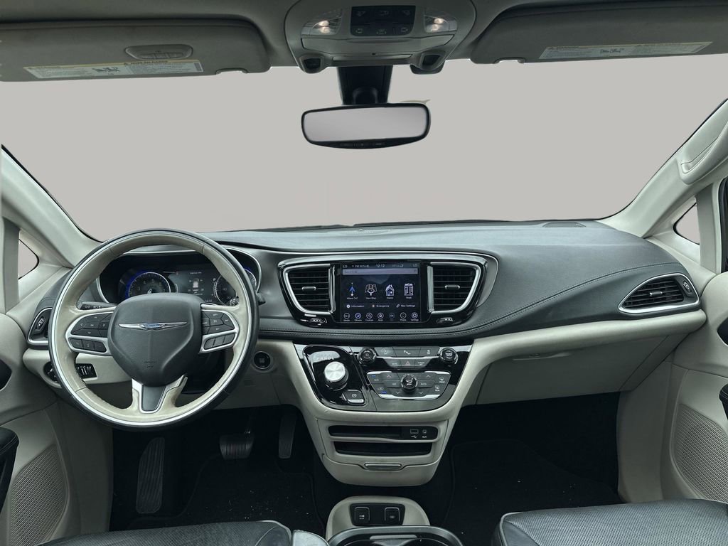 Used 2019 Chrysler Pacifica Limited FWD image 21