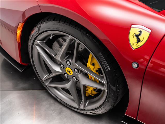 Used 2021 Ferrari F8 Tributo RWD image 21