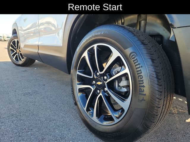 Used 2025 Chevrolet TrailBlazer LT AWD/4WD image 18