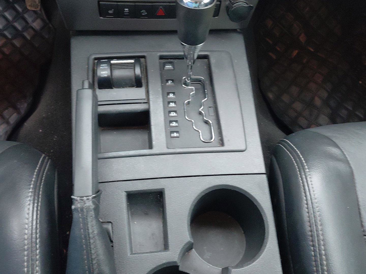 Used 2012 Jeep Liberty Sport AWD/4WD image 27