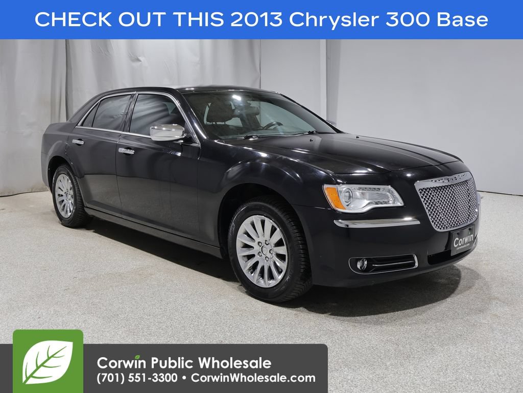 Used 2013 Chrysler 300 RWD image 1