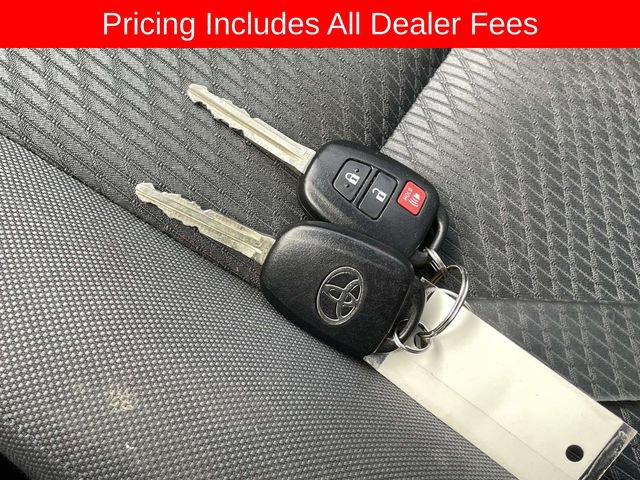Used 2019 Toyota Highlander LE AWD/4WD image 34