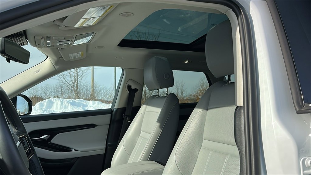 Used 2024 Land Rover Range Rover Evoque S image 10