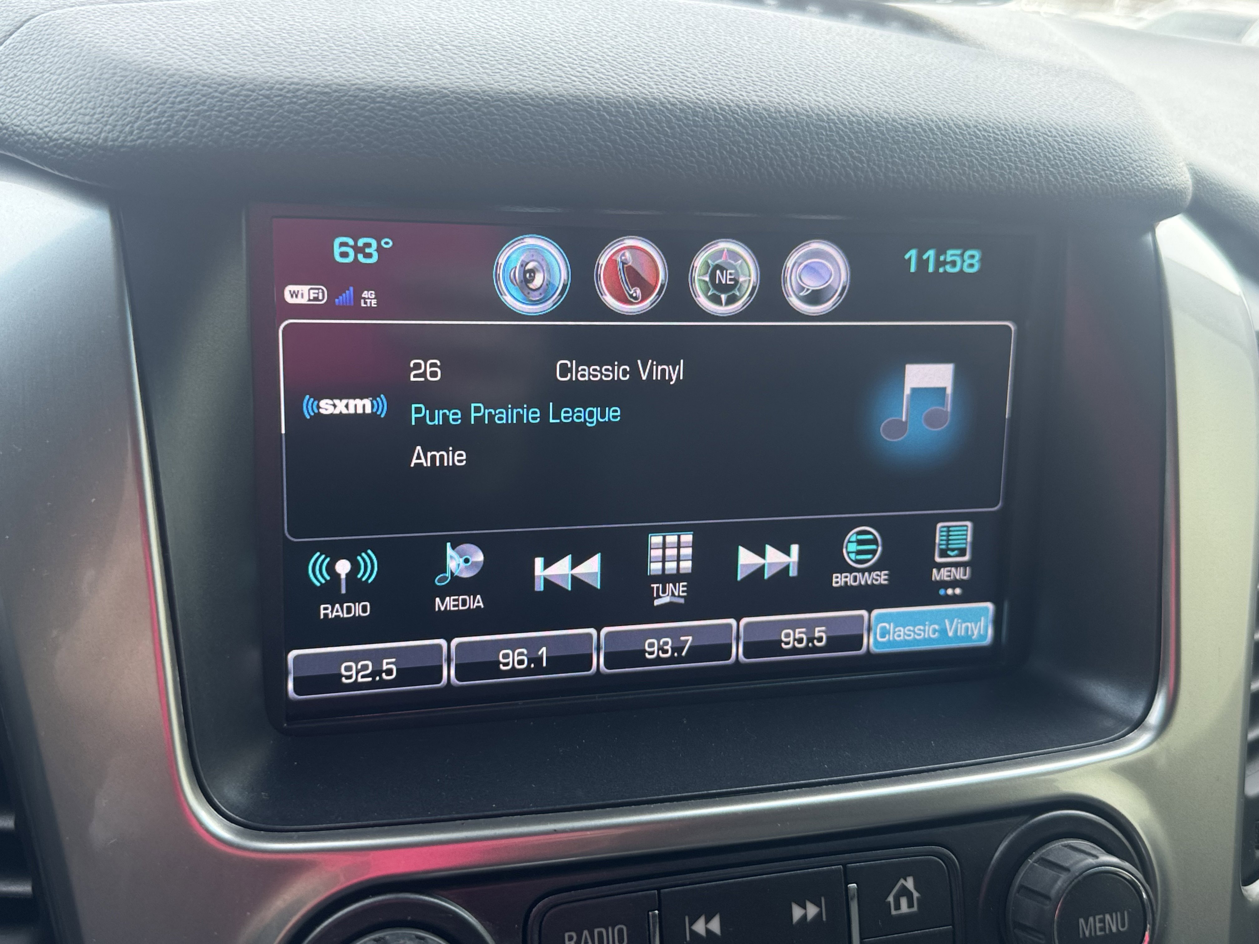 Used 2018 Chevrolet Tahoe LT w/ Luxury Package image 20