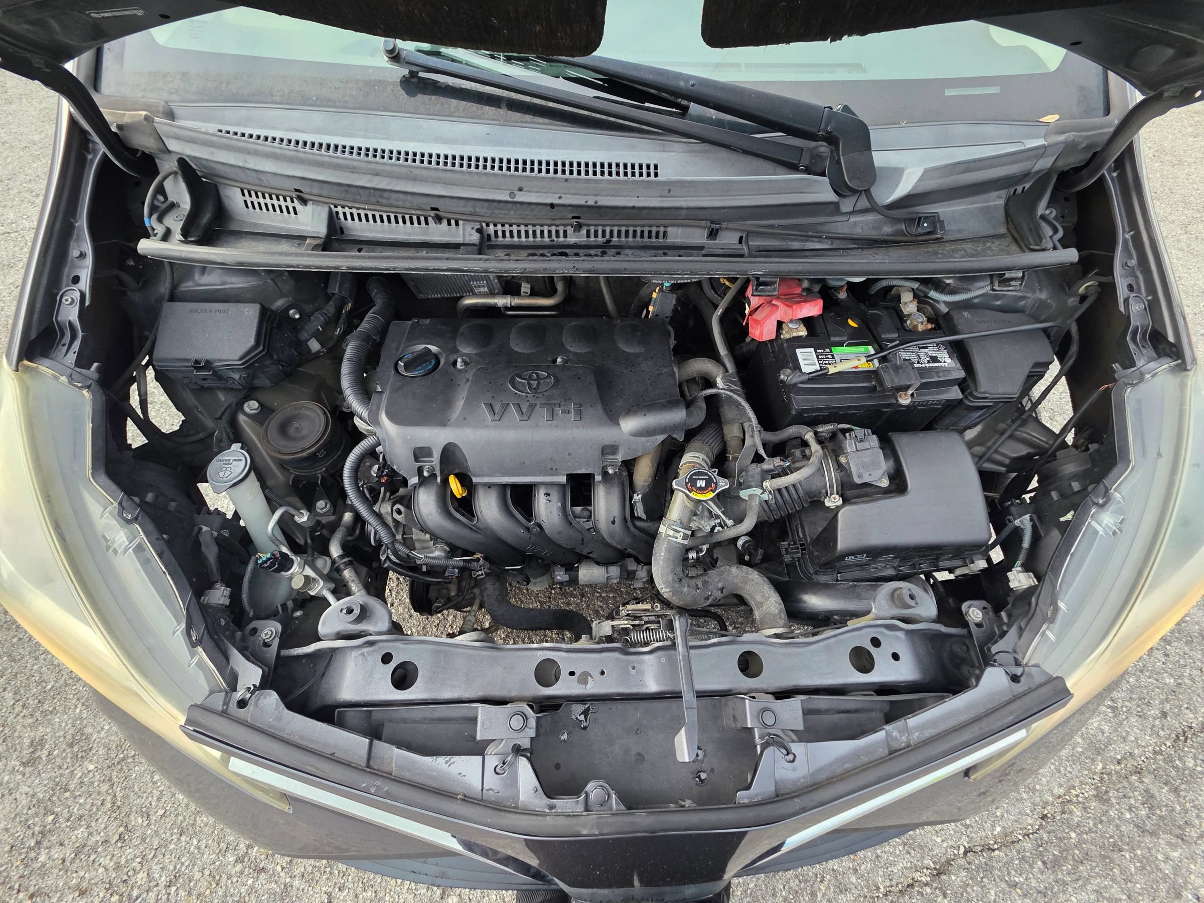 Used 2017 Toyota Yaris L FWD image 22