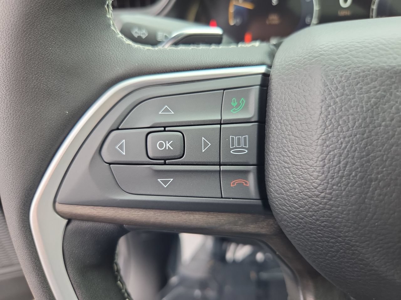New 2026 Jeep Grand Cherokee L 4WD image 32