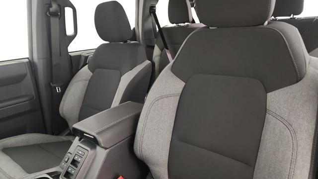 New 2025 Ford Bronco 4-Door image 9