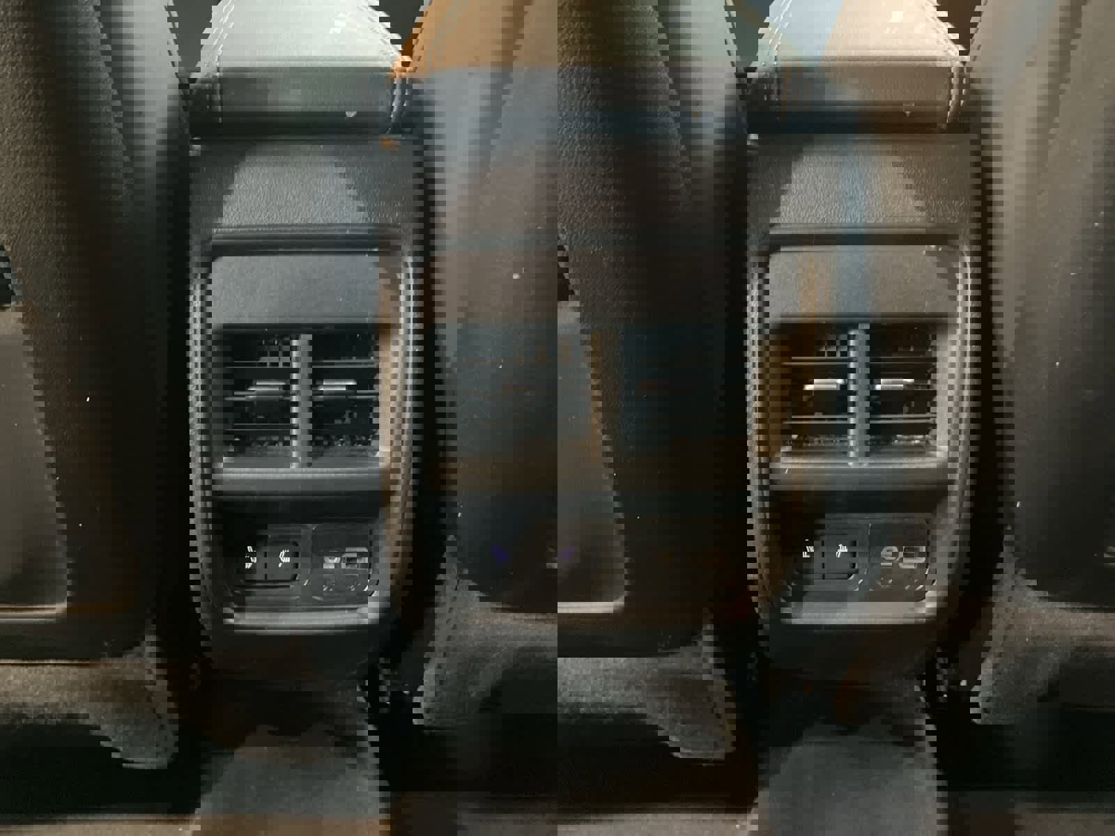 Used 2023 Cadillac XT4 Luxury image 23