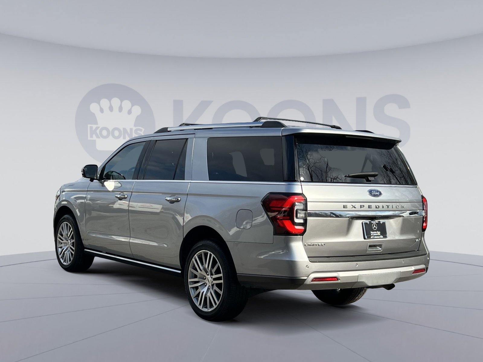 Used 2023 Ford Expedition Max Limited image 4