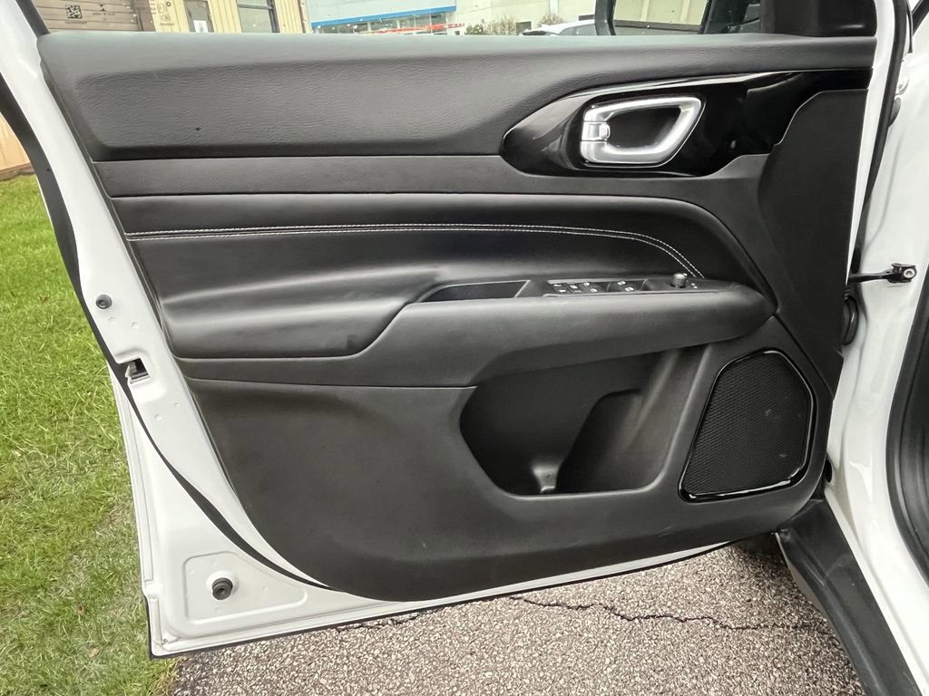 Used 2022 Jeep Compass Altitude image 9