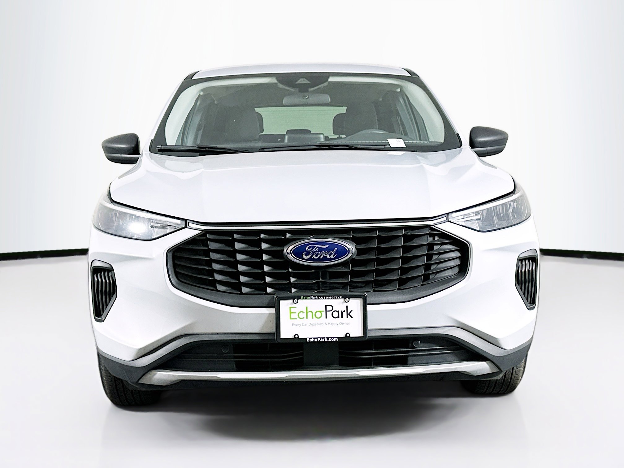 Used 2025 Ford Escape Active AWD/4WD image 2