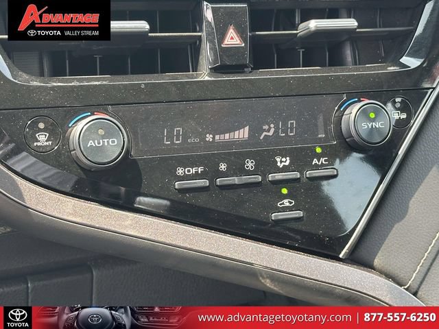 Used 2024 Toyota Camry SE w/ Cold Weather Package FWD image 32