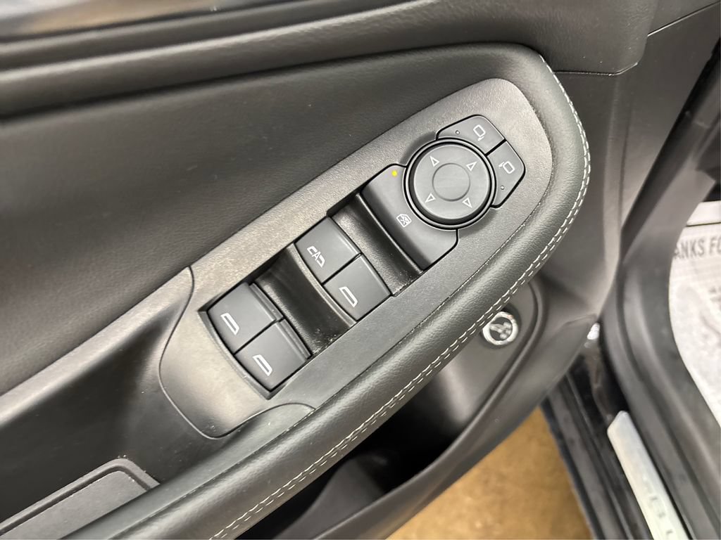 Used 2023 Buick Encore GX Essence w/ Advanced Technology Package AWD/4WD image 35
