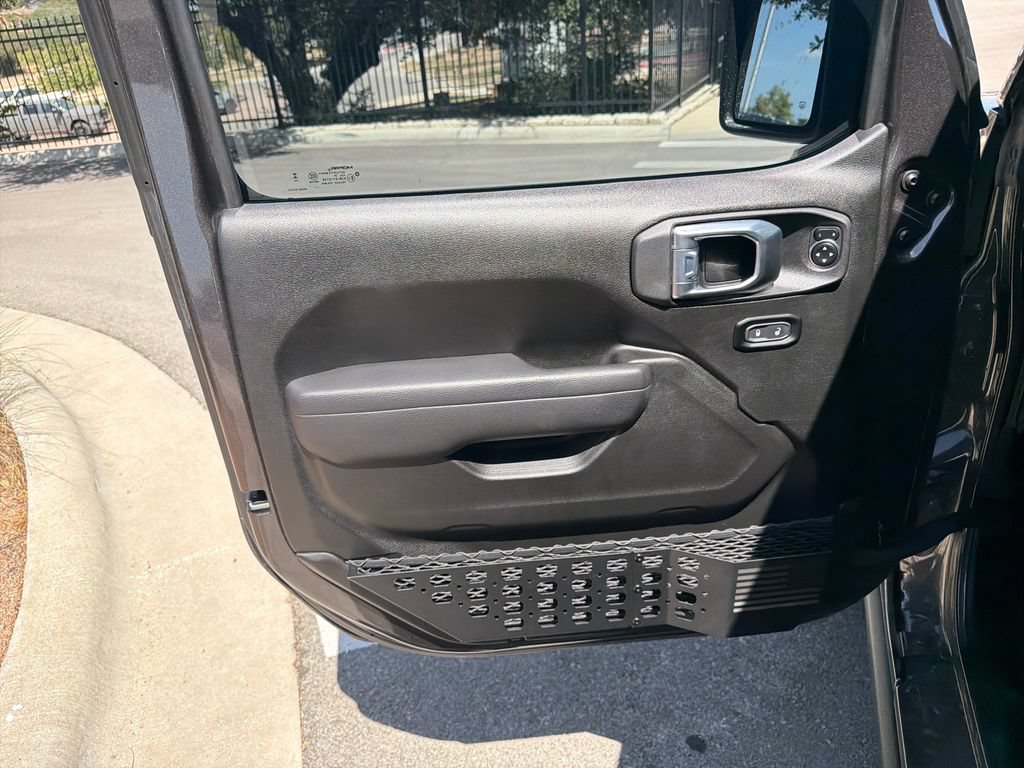 Used 2024 Jeep Wrangler Unlimited Sport AWD/4WD image 20