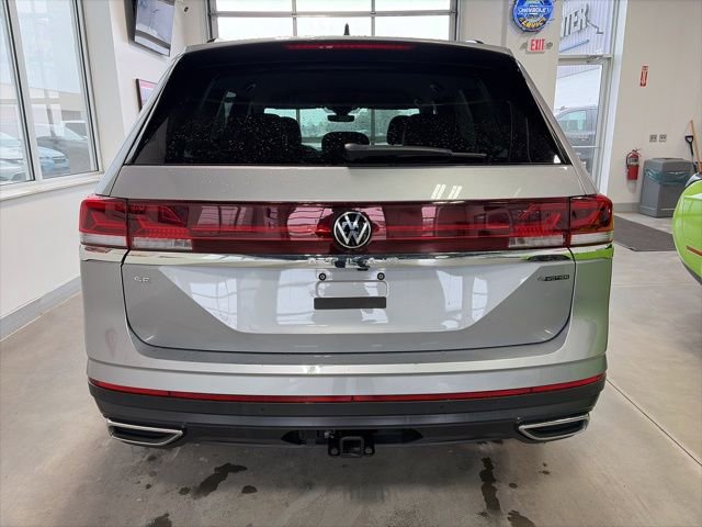 Used 2025 Volkswagen Atlas SE image 5