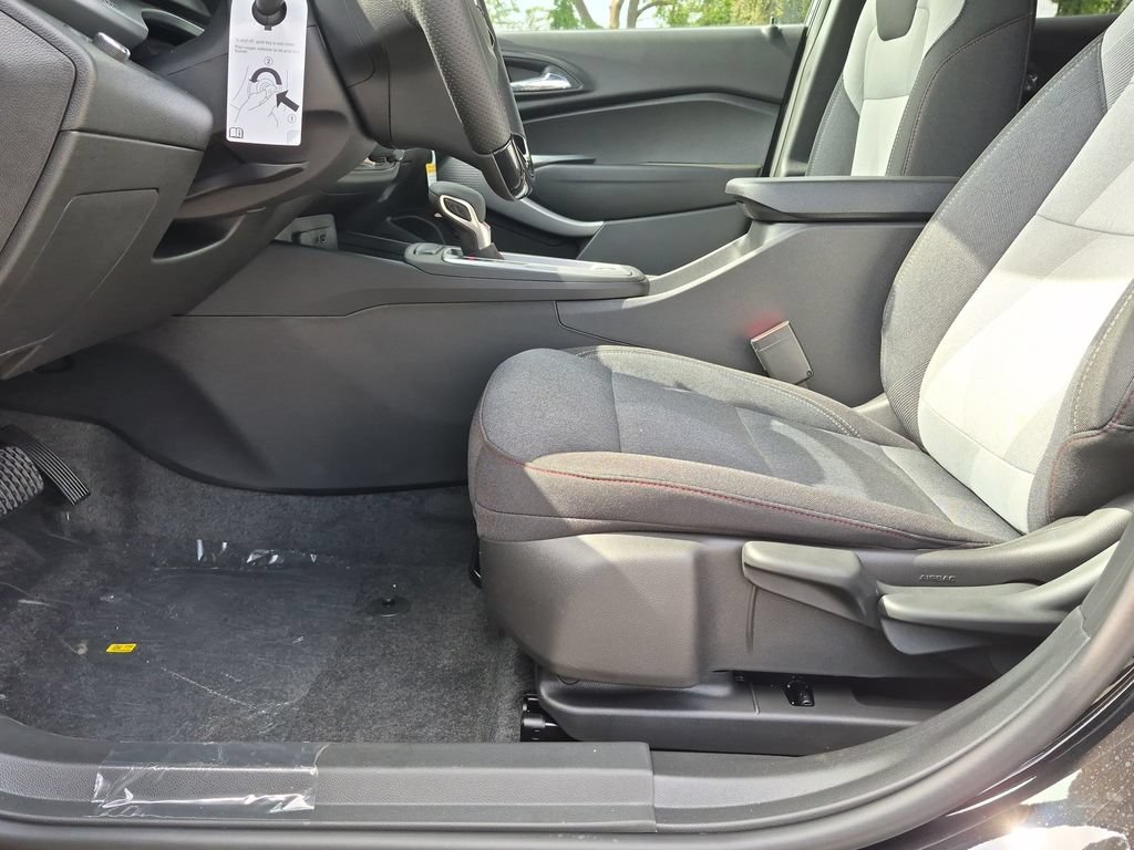New 2026 Chevrolet Trax RS w/ Driver Confidence Package FWD image 10