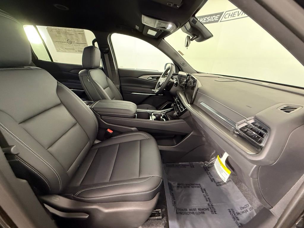 New 2025 Chevrolet Traverse LT w/ Enhanced Driving Package image 17