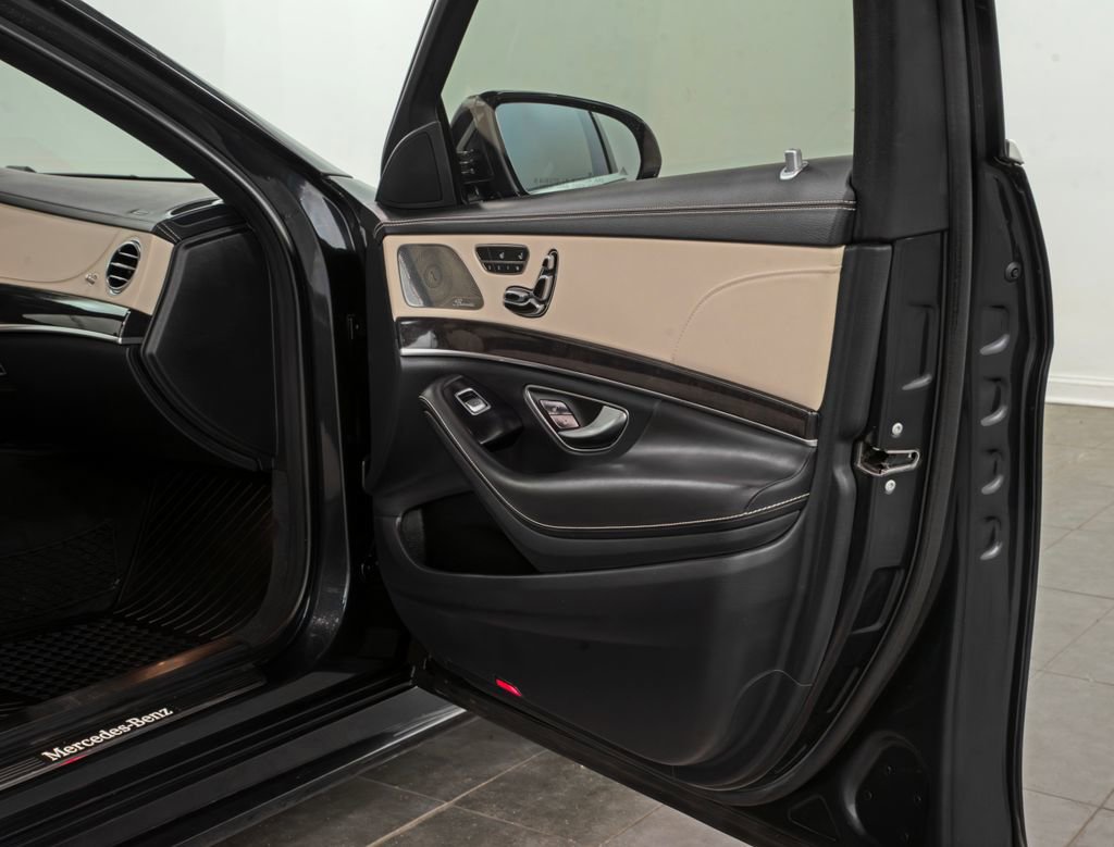 Used 2018 Mercedes-Benz S 560 4MATIC Sedan image 21