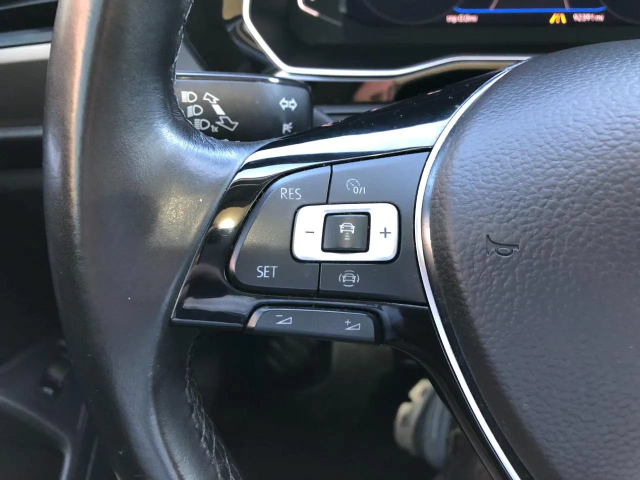 Used 2019 Volkswagen Jetta SEL Premium FWD image 15