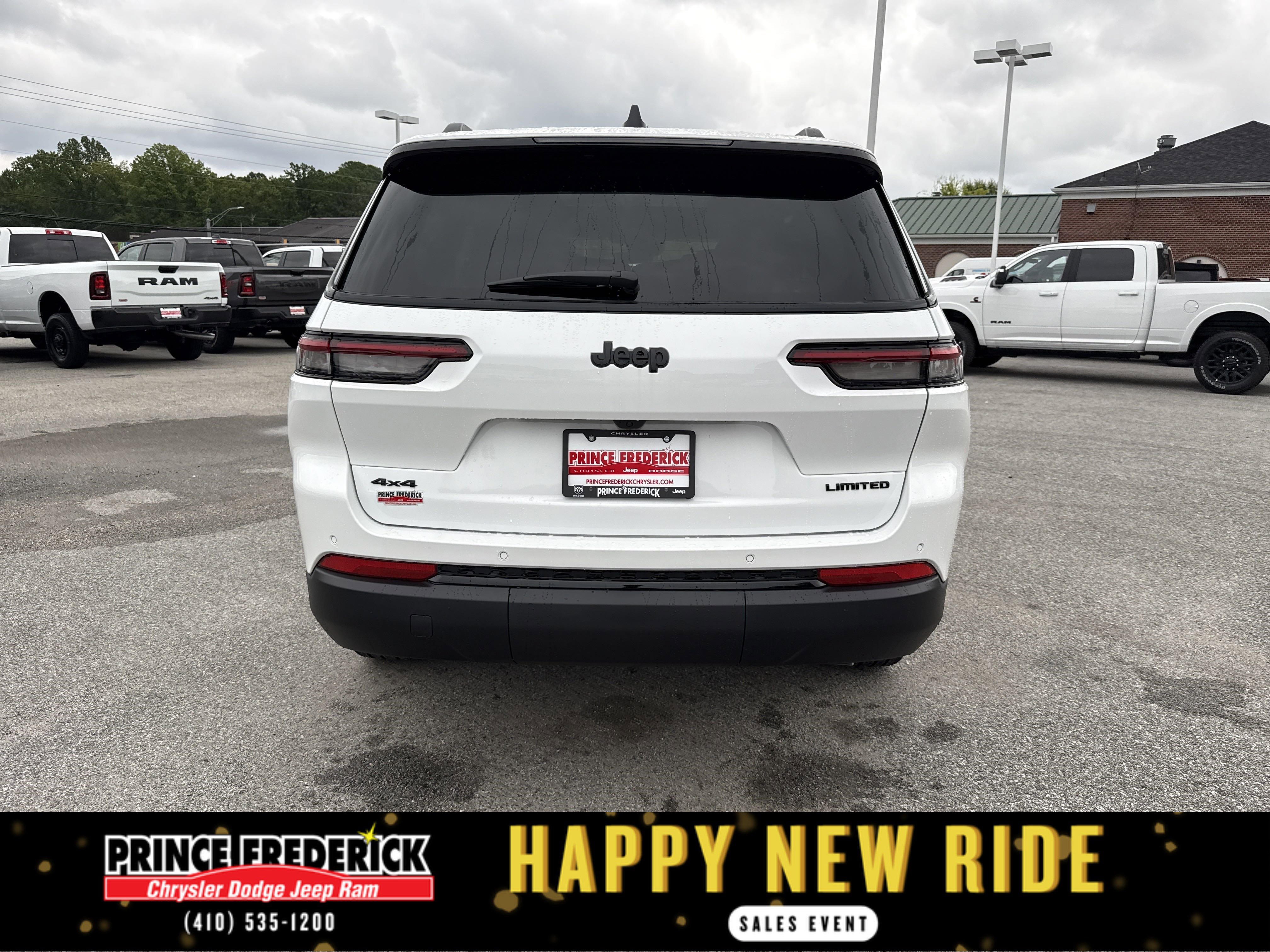 New 2025 Jeep Grand Cherokee L Limited w/ Black Appearance Package image 4